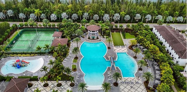 7855 NW 105th Ave, Doral, FL 33178