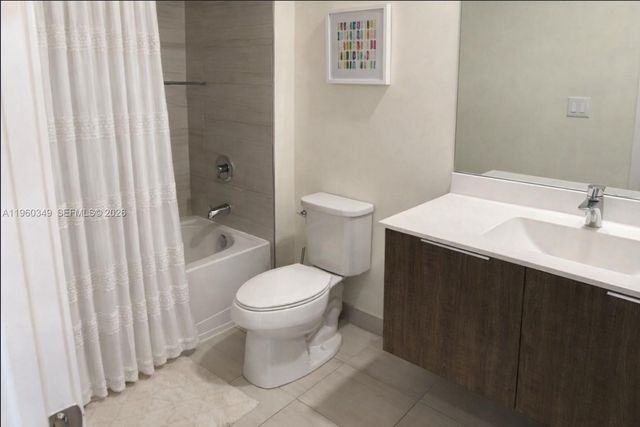 7855 NW 105th Ave, Doral, FL 33178