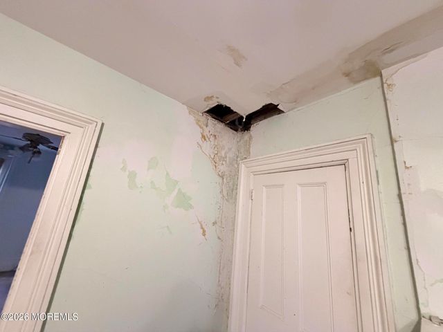 41 Atlantic Street, Keyport, NJ 07735