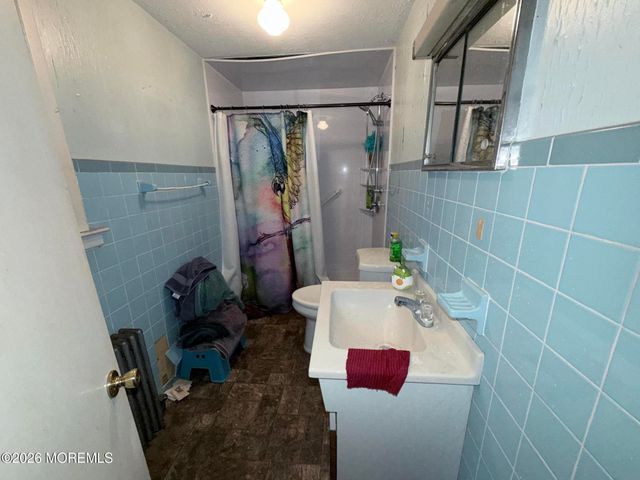 41 Atlantic Street, Keyport, NJ 07735