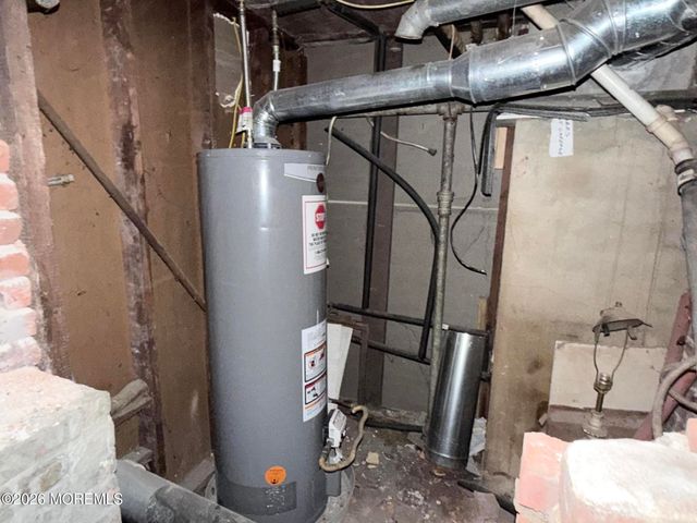 41 Atlantic Street, Keyport, NJ 07735