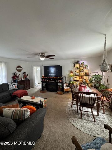 41 Atlantic Street, Keyport, NJ 07735