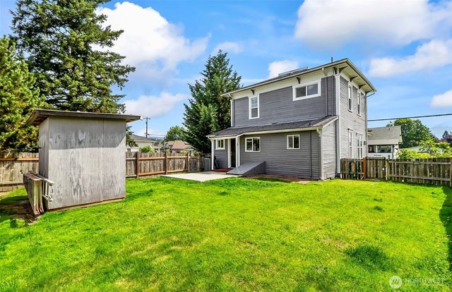 307 3rd Street, Sultan, WA 98294