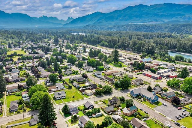 307 3rd Street, Sultan, WA 98294