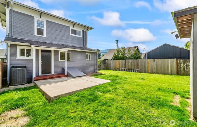 307 3rd Street, Sultan, WA 98294