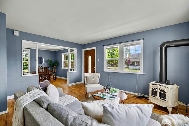 307 3rd Street, Sultan, WA 98294