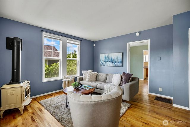 307 3rd Street, Sultan, WA 98294