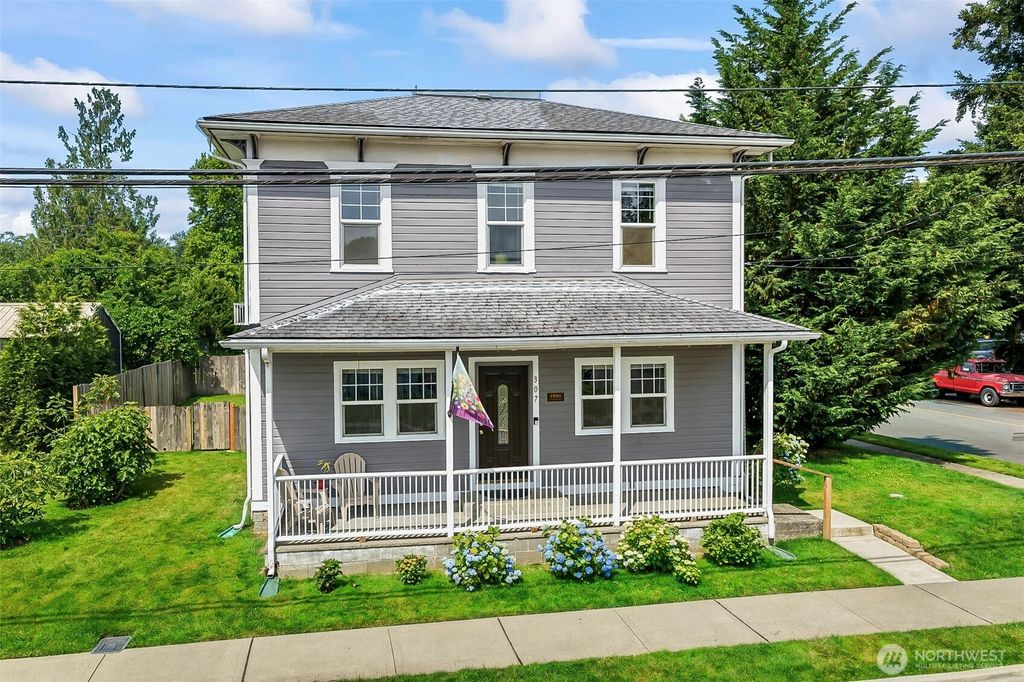 307 3rd Street, Sultan, WA 98294