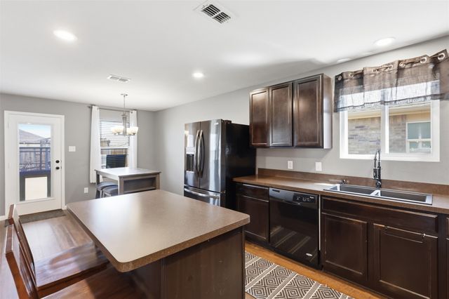 5925 Mountain Bluff Drive, Fort Worth, TX 76179