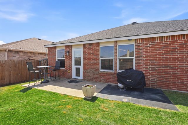 5925 Mountain Bluff Drive, Fort Worth, TX 76179