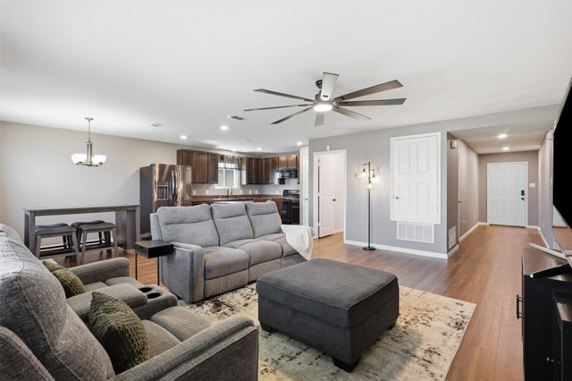 5925 Mountain Bluff Drive, Fort Worth, TX 76179