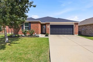 5925 Mountain Bluff Drive, Fort Worth, TX 76179