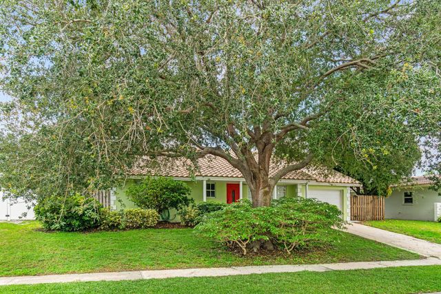 1290 SW 8th Street, Boca Raton, FL 33486