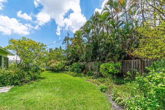 1290 SW 8th Street, Boca Raton, FL 33486