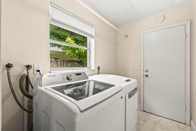 1290 SW 8th Street, Boca Raton, FL 33486