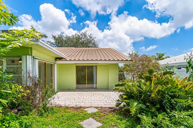 1290 SW 8th Street, Boca Raton, FL 33486