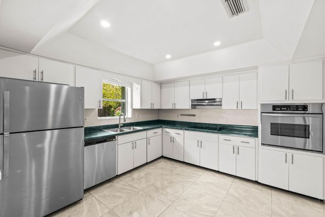 1290 SW 8th Street, Boca Raton, FL 33486