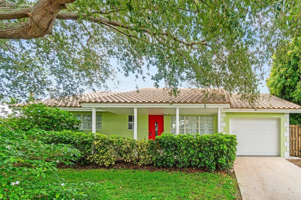 1290 SW 8th Street, Boca Raton, FL 33486