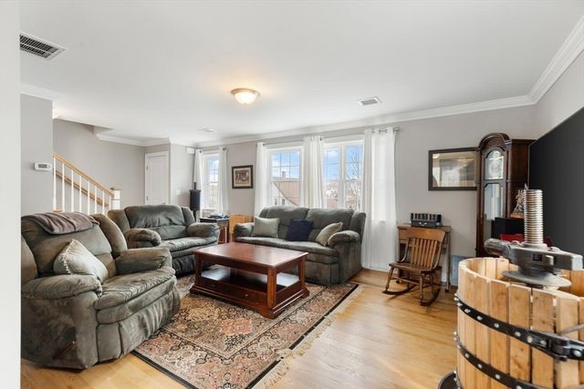 260 West St 7, Quincy, MA 02169