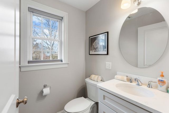 260 West St 7, Quincy, MA 02169