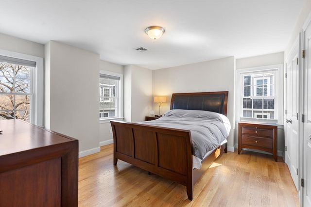 260 West St 7, Quincy, MA 02169