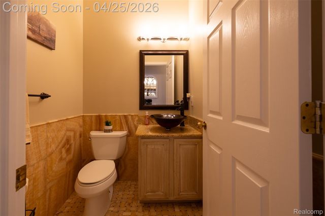 14229 Mandarin Drive, Shelby Charter Township, MI 48315
