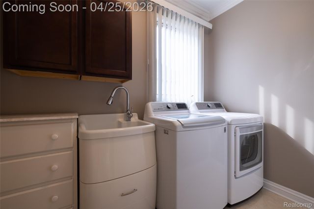 14229 Mandarin Drive, Shelby Charter Township, MI 48315