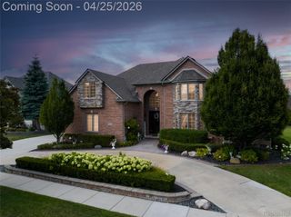 14229 Mandarin Drive, Shelby Charter Township, MI 48315