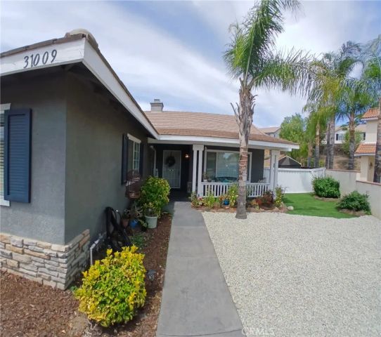 31009 Lausanne, Lake Elsinore, CA 92530