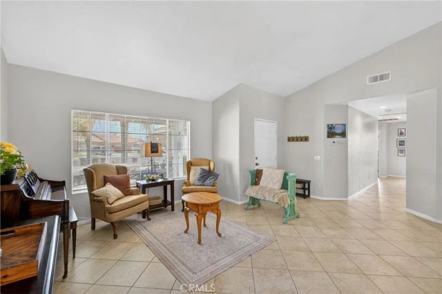 31009 Lausanne, Lake Elsinore, CA 92530