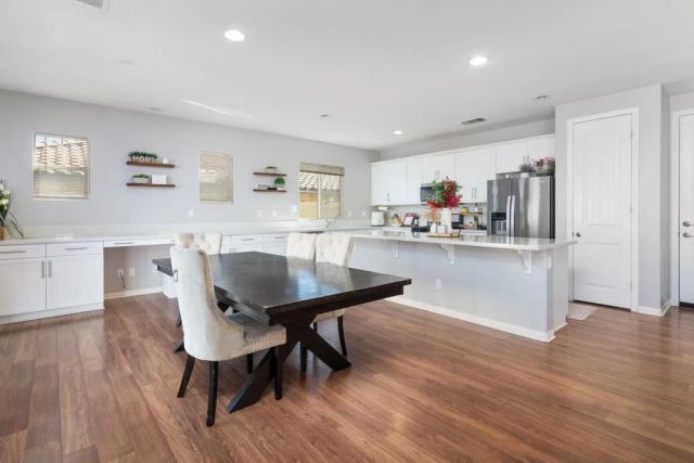 30354 Woodland Hills Street, Murrieta, CA 92563