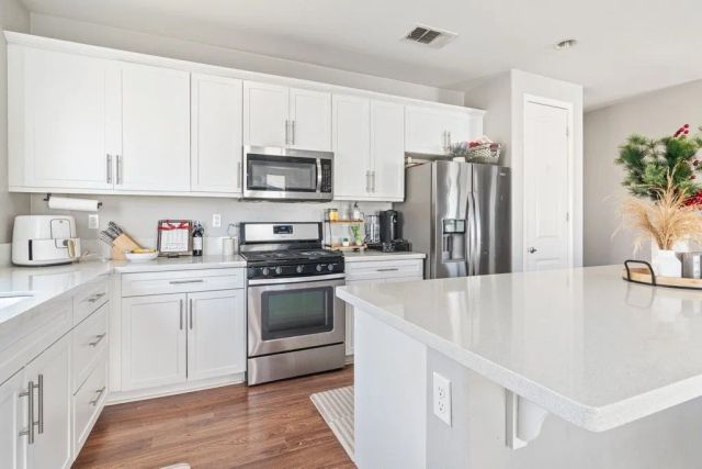 30354 Woodland Hills Street, Murrieta, CA 92563