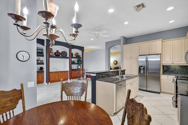 302 NW Toscane Trail, Port St. Lucie, Port St Lucie, FL 34986