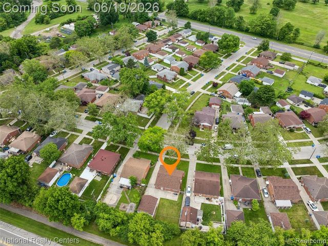 8108 Whitefield Street, Dearborn Heights, MI 48127