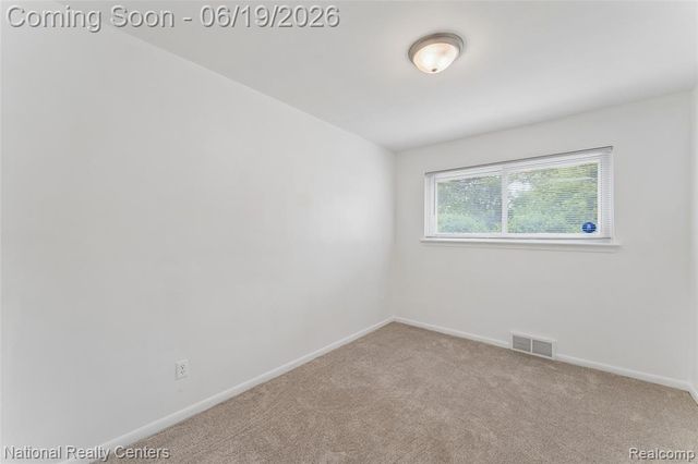 8108 Whitefield Street, Dearborn Heights, MI 48127