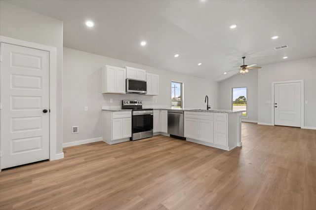 6013 Volney Avenue, Lubbock, TX 79407