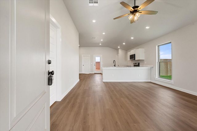 6013 Volney Avenue, Lubbock, TX 79407