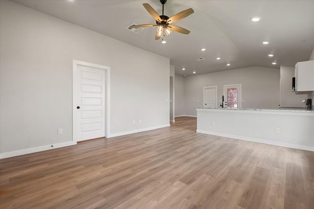 6013 Volney Avenue, Lubbock, TX 79407