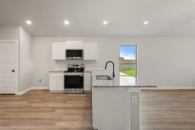 6013 Volney Avenue, Lubbock, TX 79407