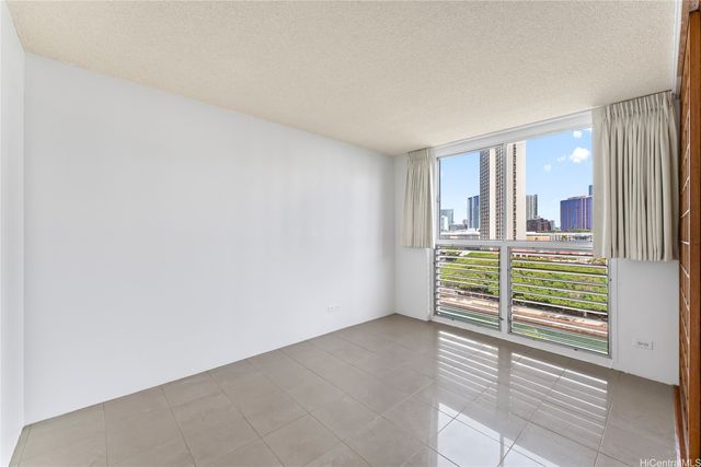 1676 Ala Moana Boulevard 710, Honolulu, HI 96815