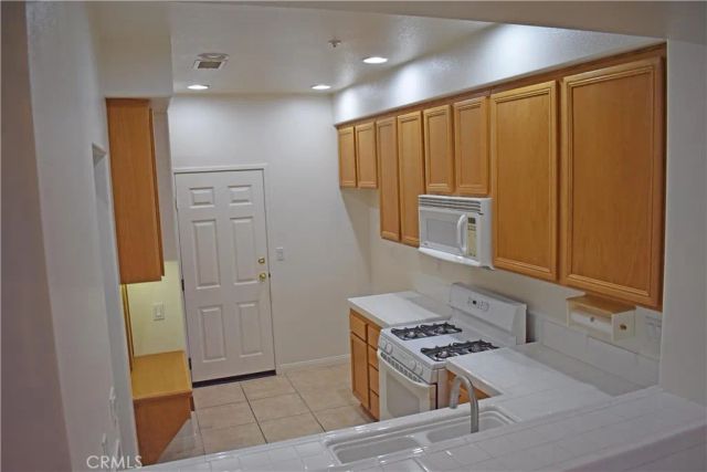 200 Via Vicini, Rancho Santa Margarita, CA 92688