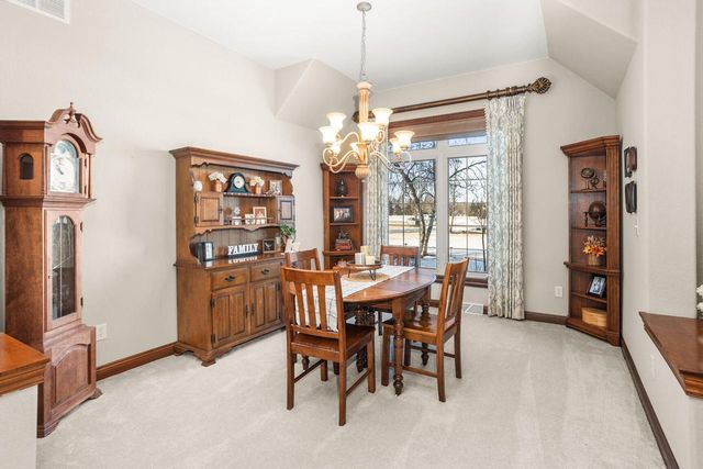 W330S10080 Genevieve DRIVE, Mukwonago, WI 53149