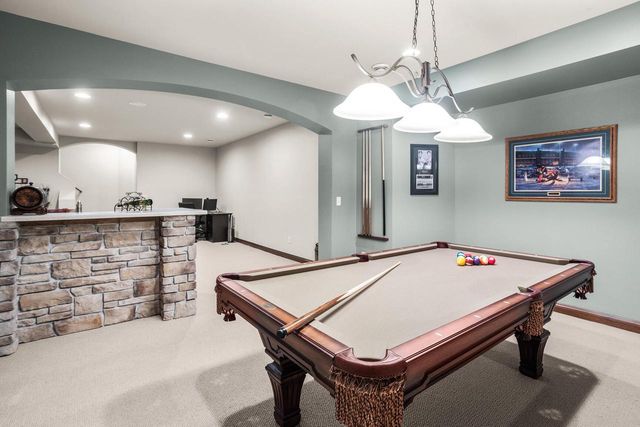 W330S10080 Genevieve DRIVE, Mukwonago, WI 53149