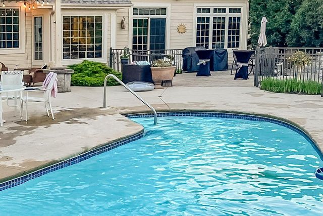 W330S10080 Genevieve DRIVE, Mukwonago, WI 53149