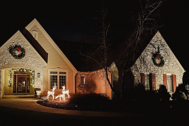 W330S10080 Genevieve DRIVE, Mukwonago, WI 53149