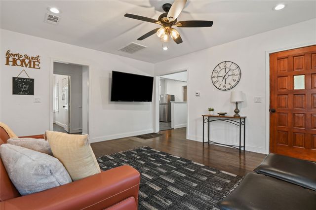 80 Vaughn Drive, Denison, TX 75020
