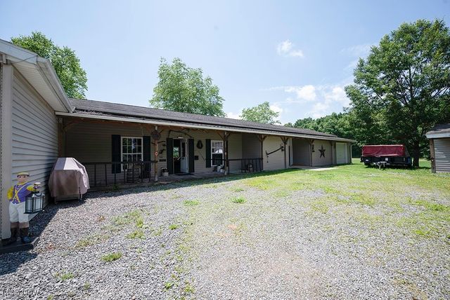 3420 Newton Tomlinson Road SW, Warren, OH 44481