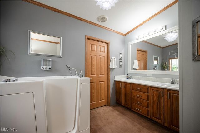 3420 Newton Tomlinson Road SW, Warren, OH 44481