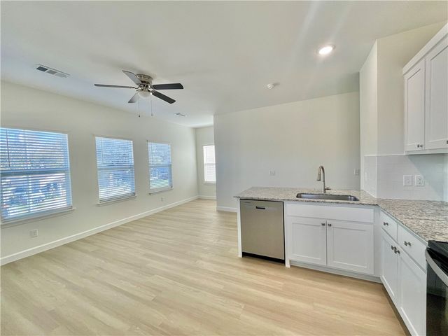 506 Park Street B, Springdale, AR 72764