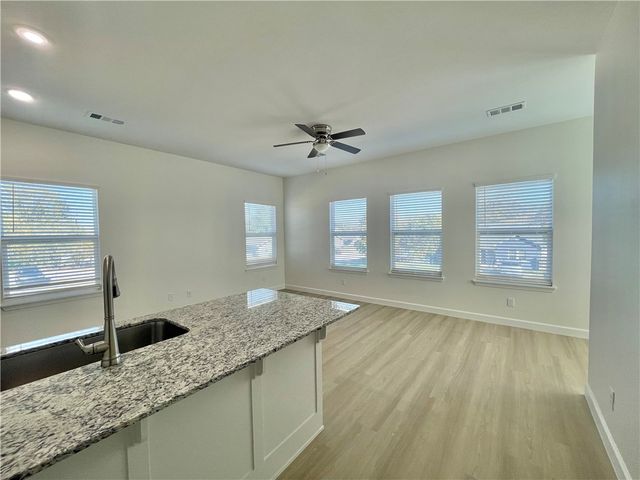 506 Park Street B, Springdale, AR 72764